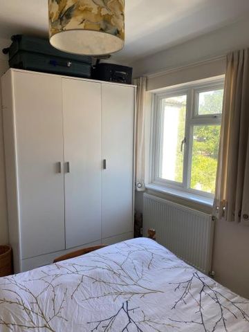 Cosy Double Room in Peaceful Cambridge Home - Mon–Fri– Ideal for Professional, - Photo 4