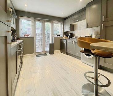 2 bedroom terraced house to rent - Photo 2