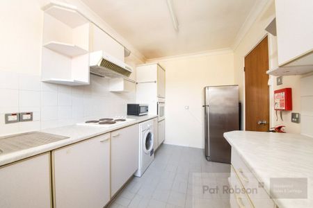 Burlington Court, Jesmond - Photo 5