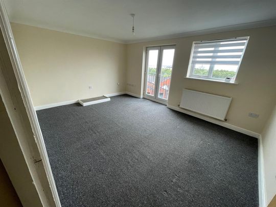 3 Olive Crescent, BIRKENHEAD CH41 - Photo 1