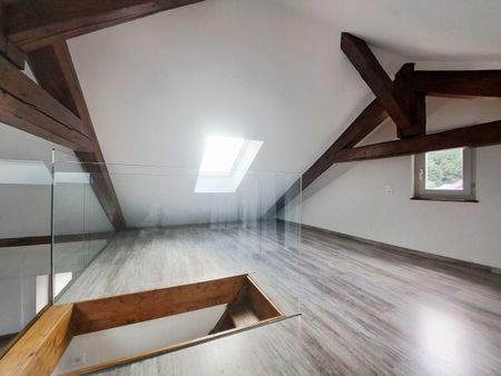 RUE BASSE 38, Appartement de 2.5 pièces avec vaste mezzanine - Photo 3