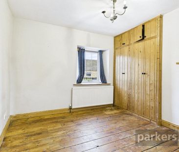 2 bedroom end of terrace house to rent - Photo 5