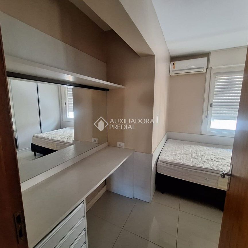 Apartamento com 2 quartos e 61m² para alugar em Boa Vista, Porto Alegre. - Photo 1