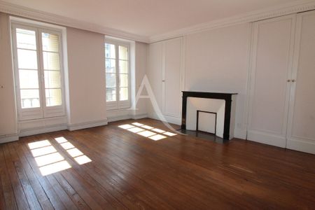 Location Appartement 4 pièces 137m² - Photo 4