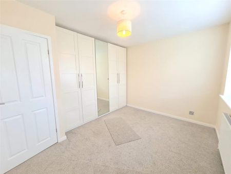 4 bedroom House To Let Total Size: 1130 SQ FT - Photo 5