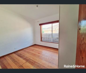 59 Ridgeway Parade, Sunshine West, Vic 3020 - Photo 4