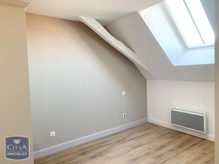 Location Appartement 3 pièces 68m² FONTENAY LE COMTE 85200 - Photo 4