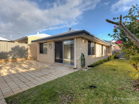 14 Hexham Terrace, Alkimos WA 6038 - Photo 3