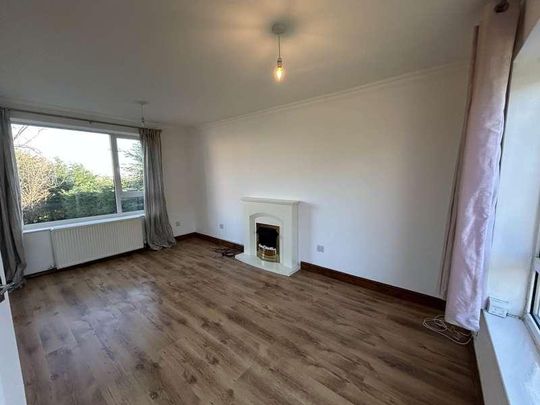 Bretch Hill, OX16 - Photo 1