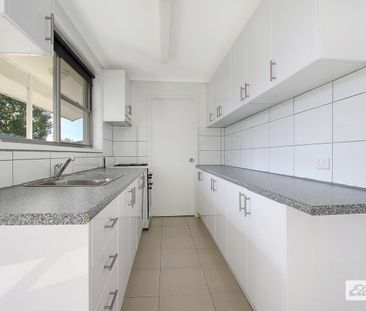 Modern Family Living with Space, Comfort & Convenience in Prime Wod... - Photo 6