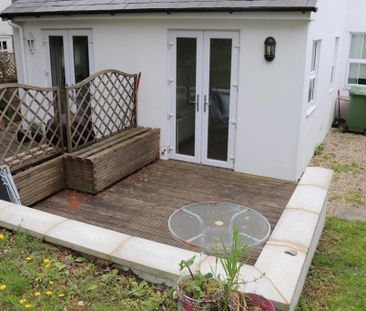 1 bedroom flat to rent - Photo 6