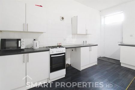 3 bedroom terraced house to rent - Photo 5