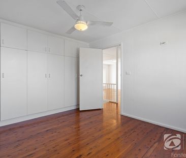 Family Living in Quiet Tuncurry Locale - Photo 2