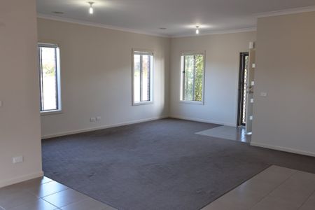 Thinking of selling? Contact our agent - Photo 5