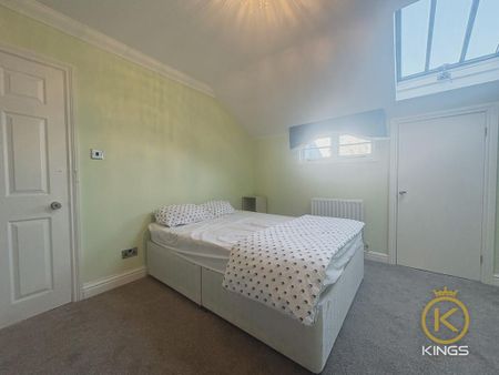 2 bedroom flat to rent - Photo 4