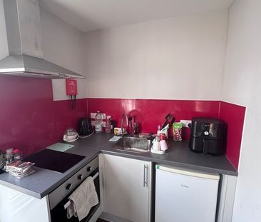 Studio Flat, Regents Rd, LE1 - Photo 5