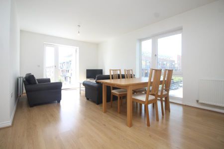 2 bedroom apartment to rent - Photo 3