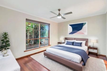 Spacious 4-Bedroom Home in Family-Friendly Parafield Gardens - Photo 4