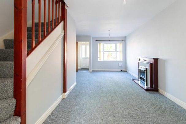 2 bedroom terraced house to rent - Photo 1