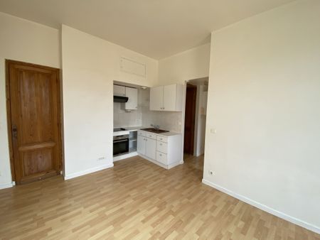 Location Appartement 3 pièces 51m² BORDEAUX 33000 - Photo 5