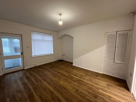 2 bedroom terraced bungalow to rent - Photo 2