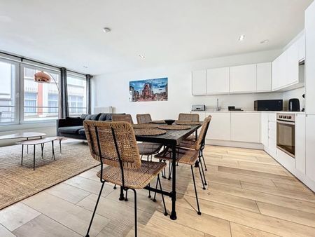 Appartement te huur - Foto 2