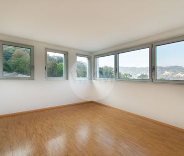 AMPIO DUPLEX DI 5.5 LOCALI CON VISTA PANORAMICA - Foto 3