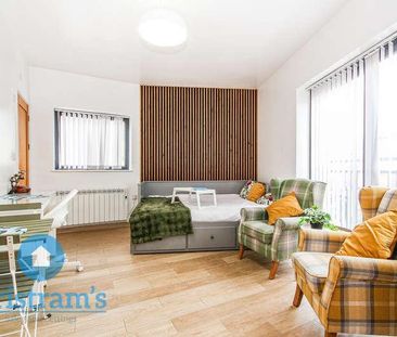 Alfreton Road, NG7 - Photo 1