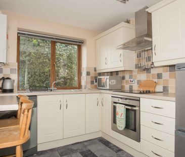 3 Upper Malone Crescent, Belfast, BT9 6PR - Photo 5