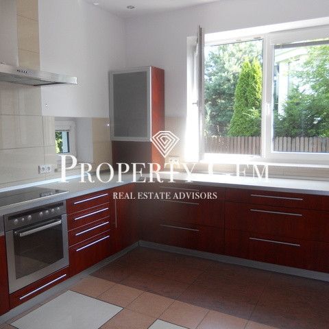 Warszawa, Wilanów, Królewicza Jakuba - Photo 1