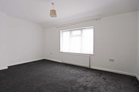 Price £1,850 pcm - Let - Photo 2