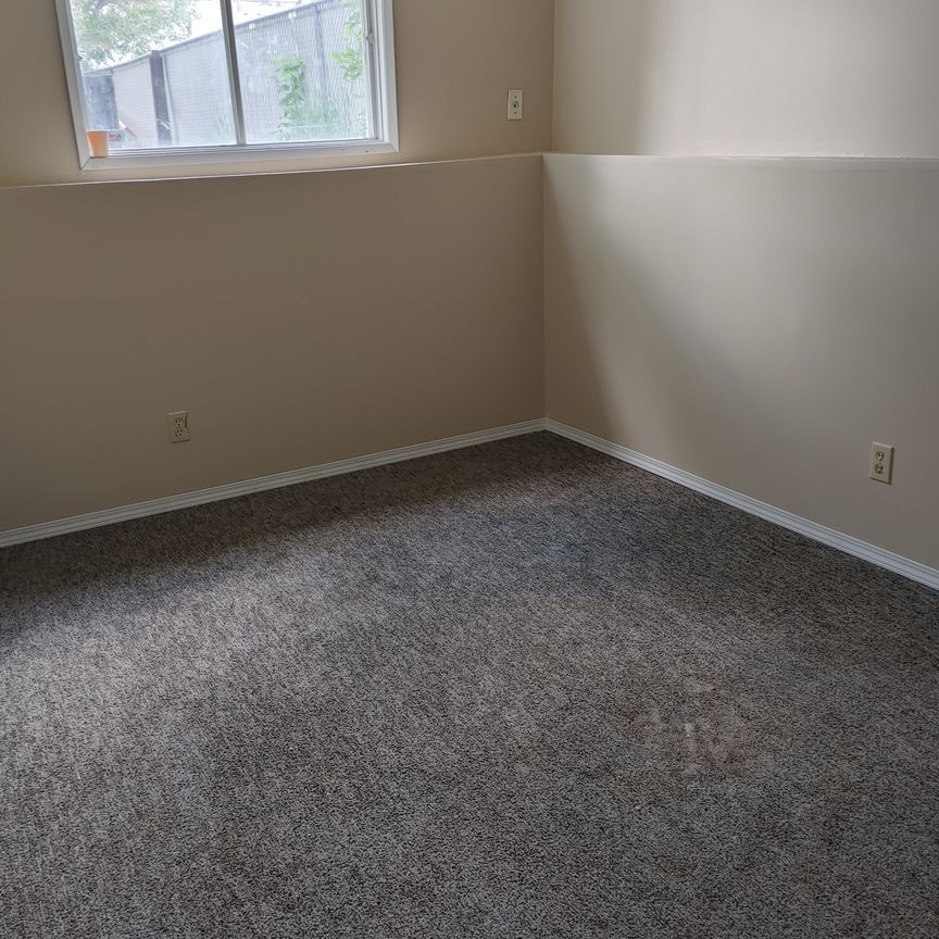 547 Rose St, Regina - Photo 1