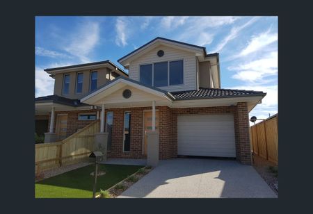 2/3 Lockwood Court, Fraser Rise, VIC 3336 - Photo 2