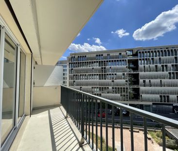 Location Appartement 3 pièces 68m² MONTROUGE 92120 - Photo 2