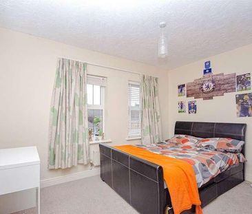 Cliveden Close, Allington, Maidstone, Kent, ME16 - Photo 4