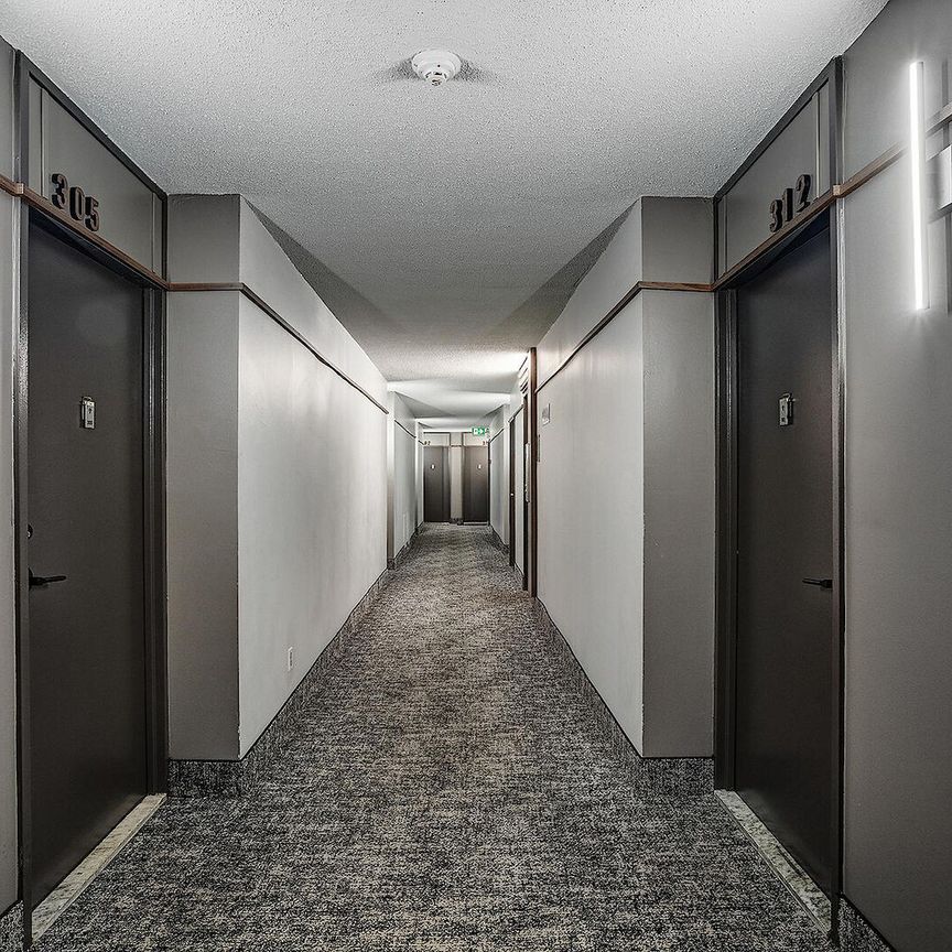 4020 Boulevard Saint-Jean, Montréal, QC - Photo 1