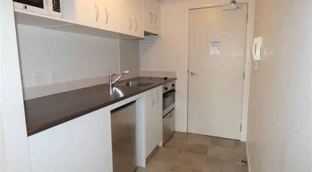 Spacious Studio in The Statesman – Unbeatable Location! - Photo 5