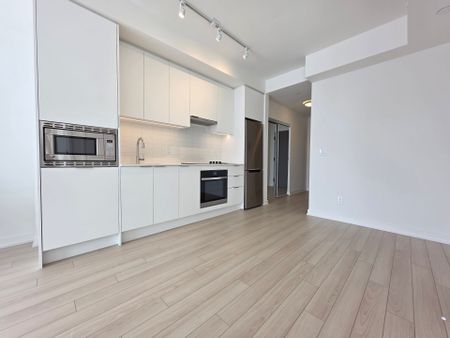 For Lease - 3071 Trafalgar Road Unit# 1105, Oakville, Ontario - Photo 2