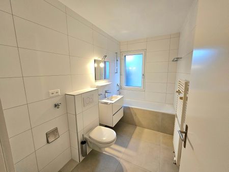 BEL APPARTEMENT 4.5PCES A MONTHEY ENTIEREMENT RENOVE - Photo 3