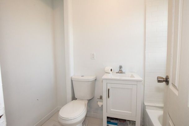 For Lease - 30 Classic Avenue Unit# 4, Welland, Ontario - Photo 1