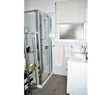 2 Collins Street, Heidelberg Heights - Photo 1
