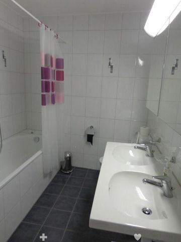 Ihr neues Zuhause nahe Stadtzentrum - Photo 4