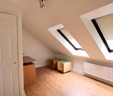 3 bedroom terraced house to rent - Photo 3