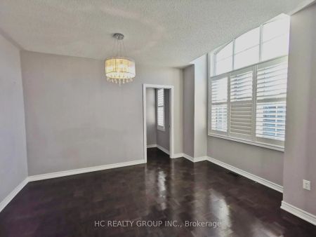 Detached Home For Lease | N9250703 - Photo 3