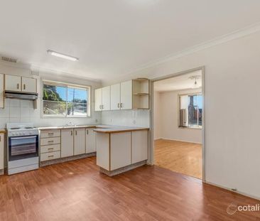 Three Bedroom Family Home in Convenient Location! - Photo 3