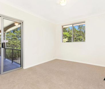 Expansive Six-Bedroom Home in Peaceful Riverside Pocket - Photo 3