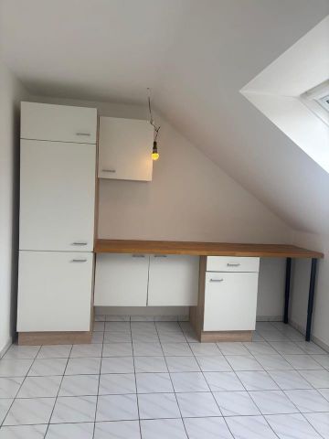 1-Zimmer Dachgeschosswohnung mit Küche Augsburg-Oberhausen - Photo 4