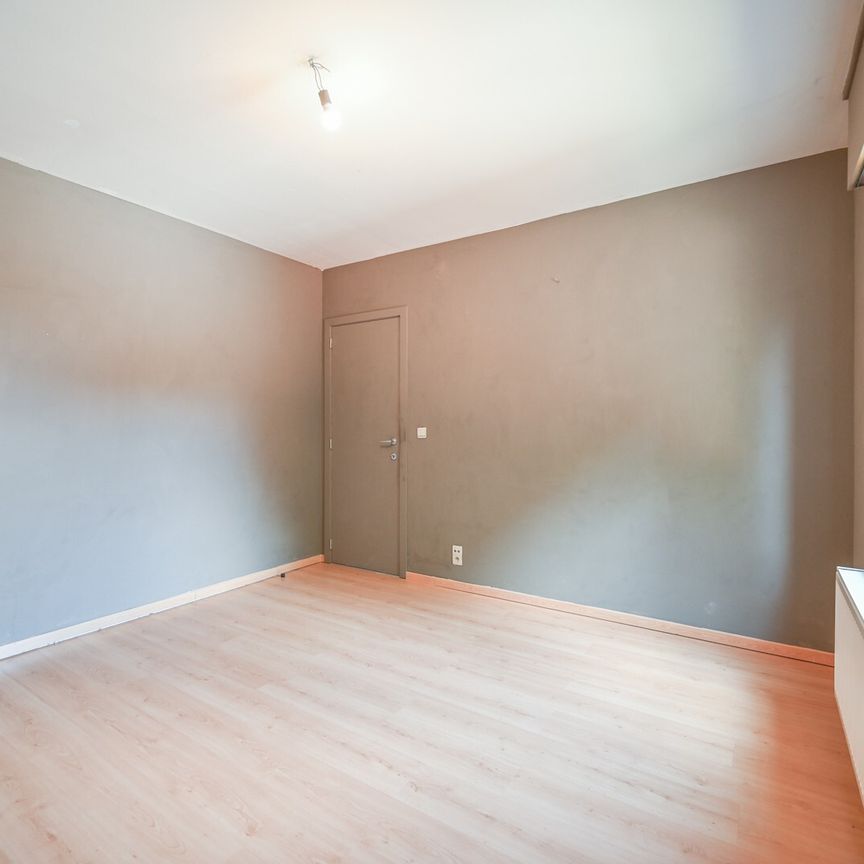 Tweeslaapkamerappartement nabij centrum Oostrozebeke - Photo 1