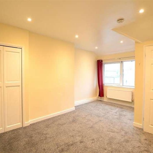 Lancaster Avenue, Slough, Slough, SL2 - Photo 1