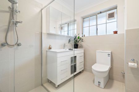 Immaculately Presented Full Brick TWO bedder Apartment - Short Walk to Rail - Photo 4